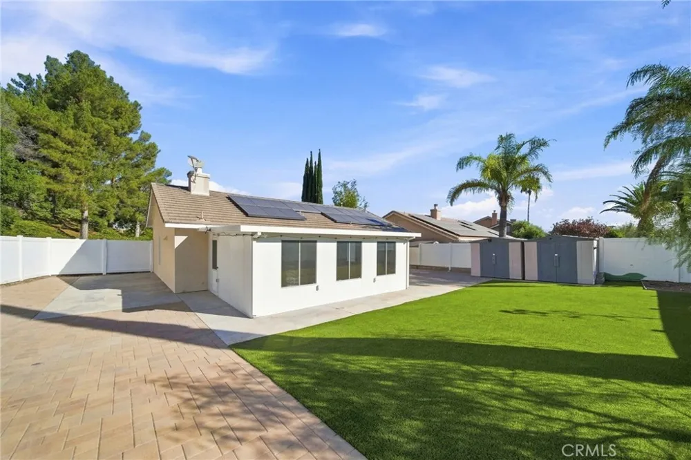 19735 Skyview Court Canyon Country, CA 91351
