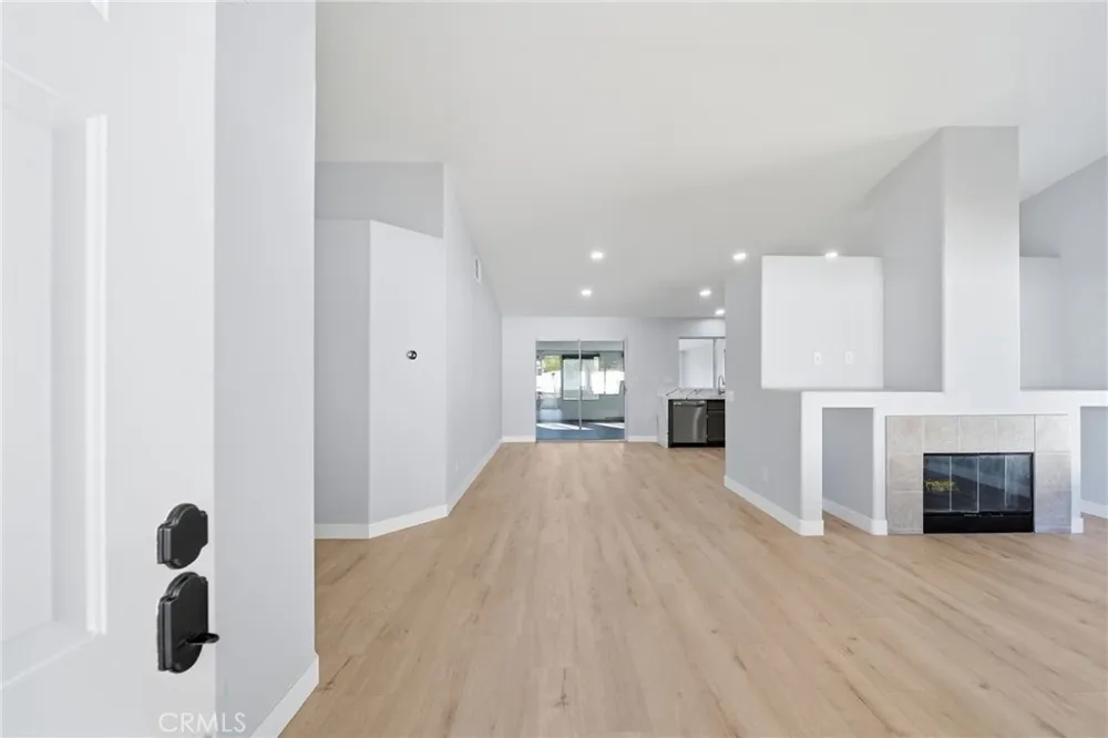 19735 Skyview Court Canyon Country, CA 91351