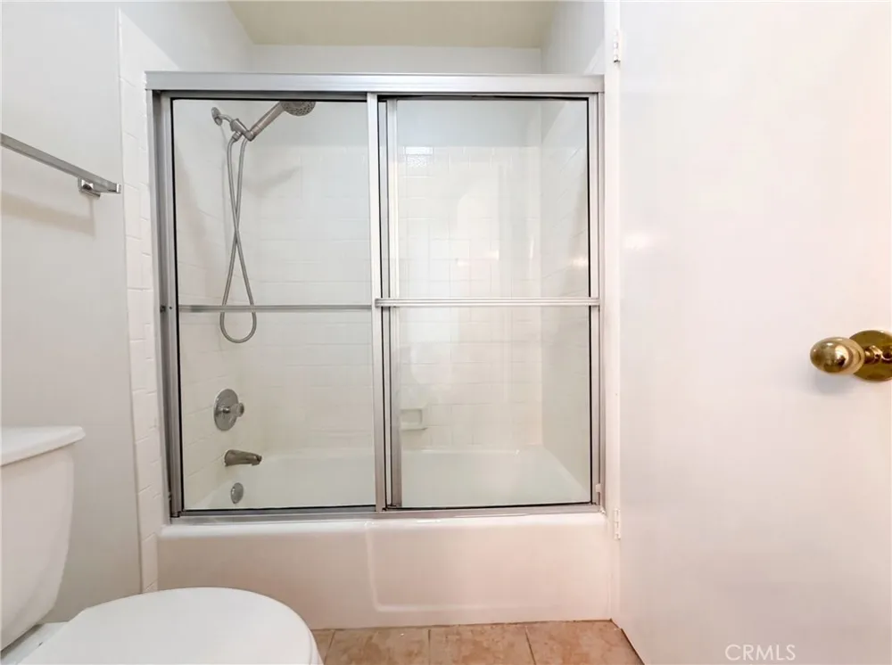 120 Willow Lake Palm Desert, CA 92260