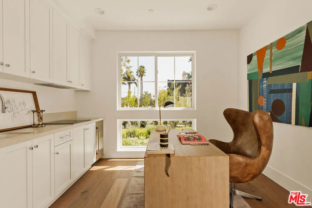 9521 Cattaraugus Avenue Los Angeles, CA 90034