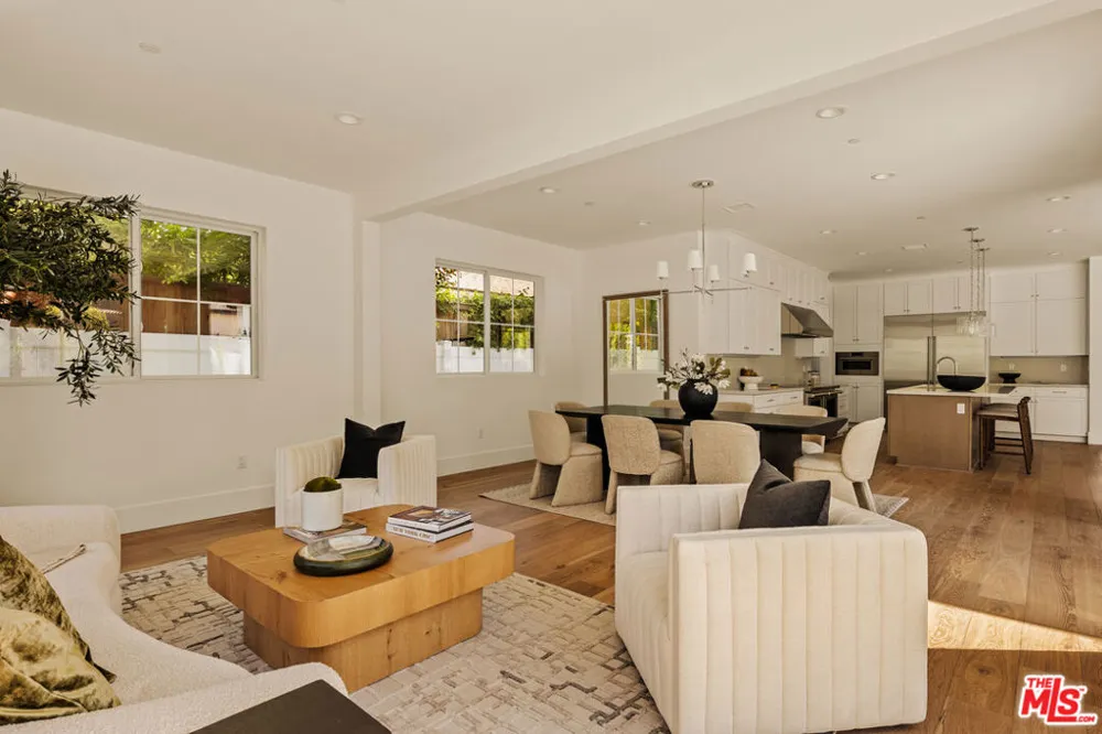 9521 Cattaraugus Avenue Los Angeles, CA 90034