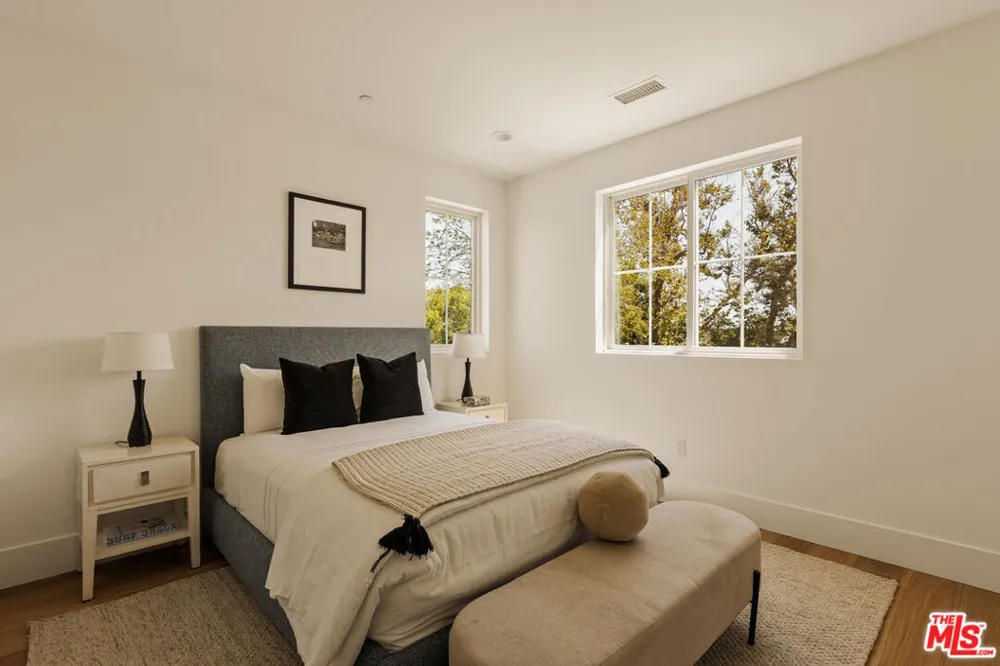 9521 Cattaraugus Avenue Los Angeles, CA 90034