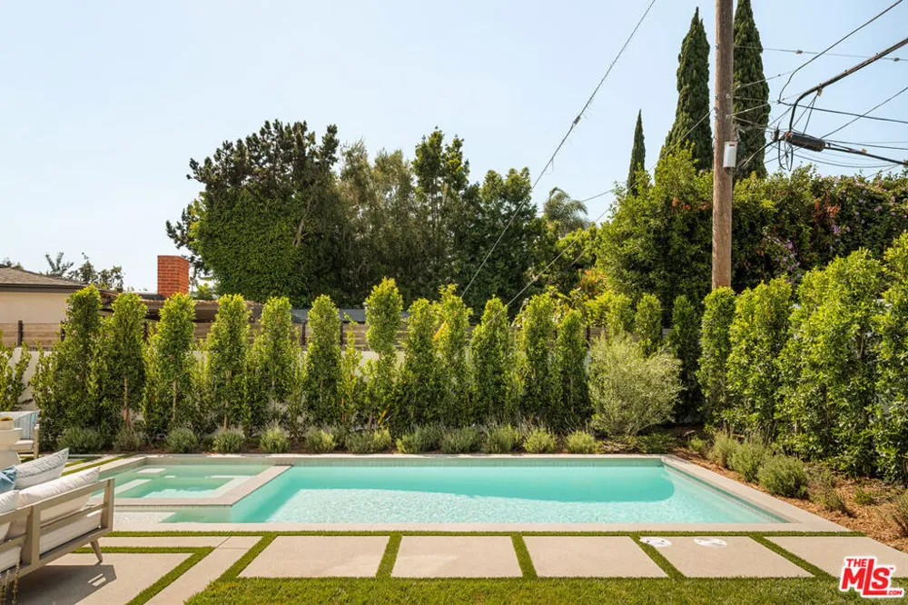 9521 Cattaraugus Avenue Los Angeles, CA 90034