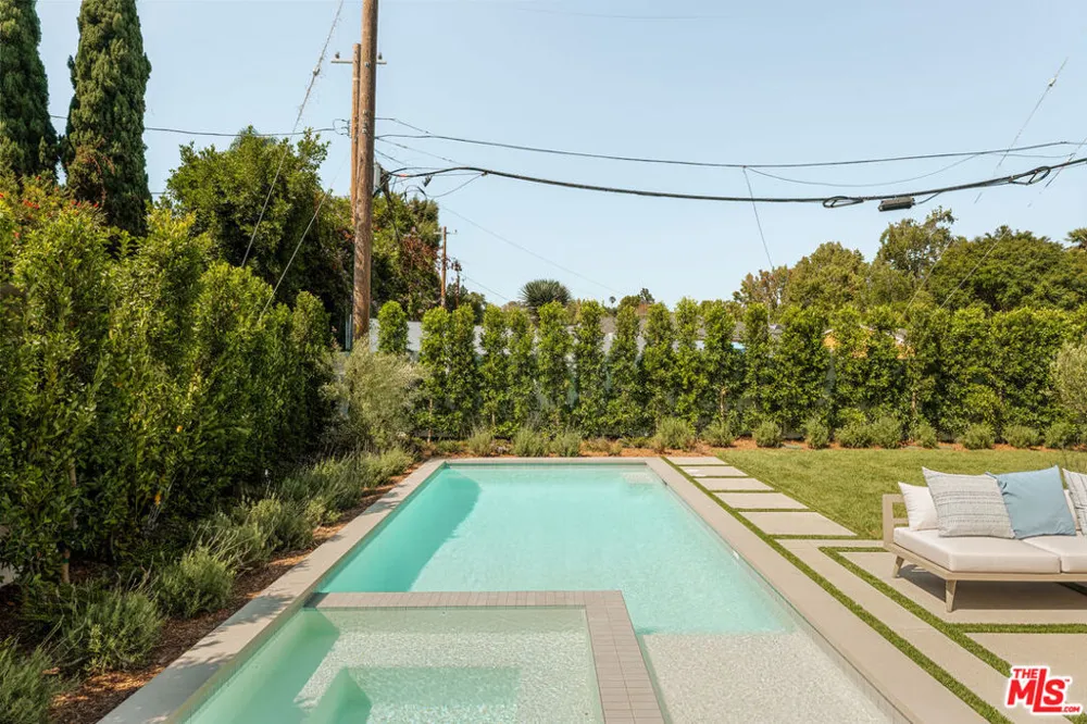 9521 Cattaraugus Avenue Los Angeles, CA 90034