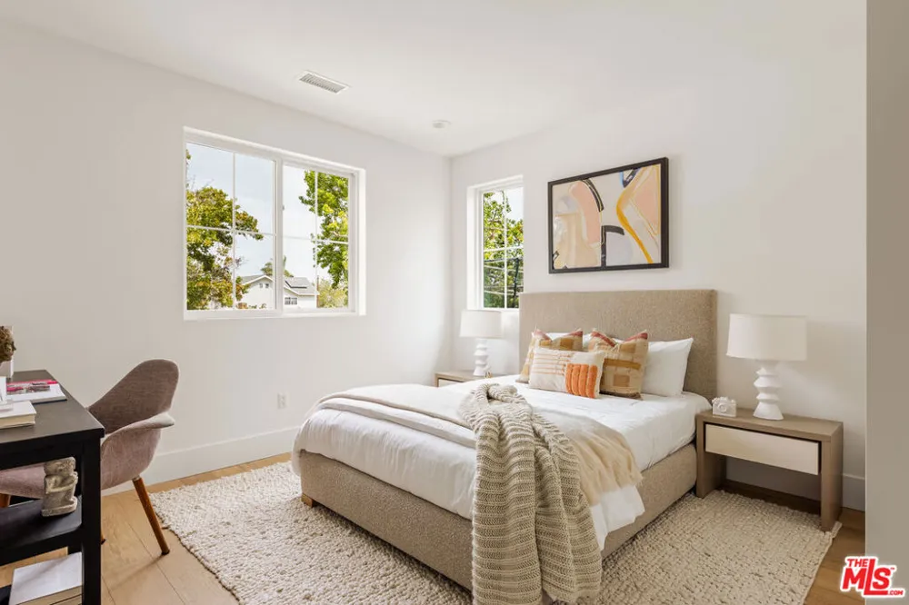 2803 Cardiff Avenue Los Angeles, CA 90034