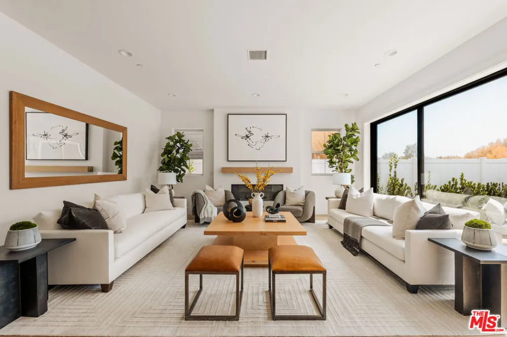 2803 Cardiff Avenue Los Angeles, CA 90034