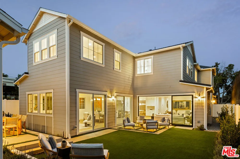 2803 Cardiff Avenue Los Angeles, CA 90034