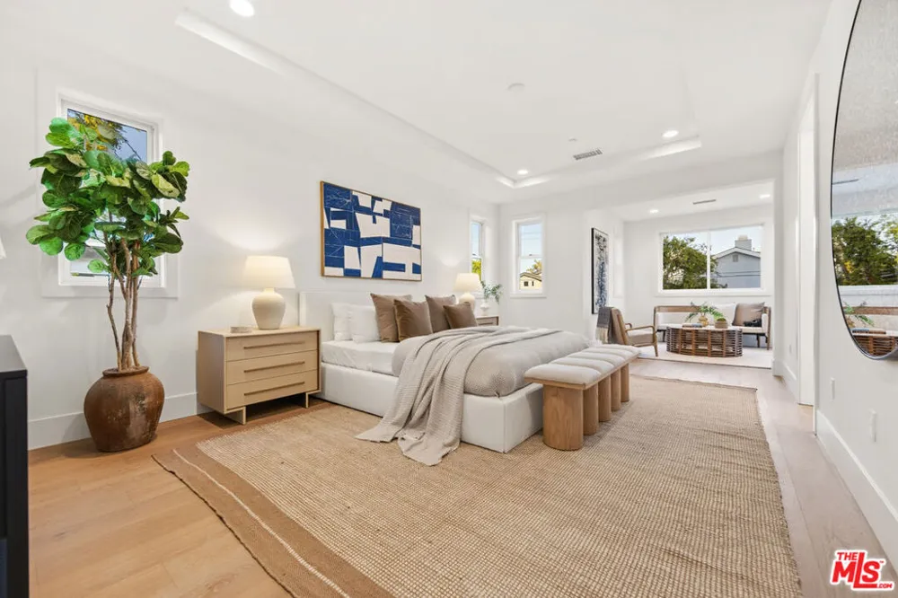 4328 Wilkinson Avenue Studio City, CA 91604