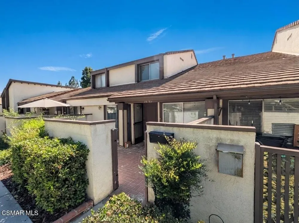 24705 Masters Cup Way Valencia, CA 91355