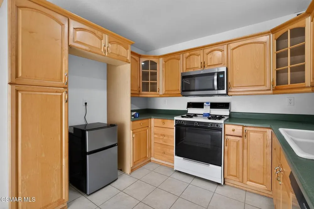 24705 Masters Cup Way Valencia, CA 91355
