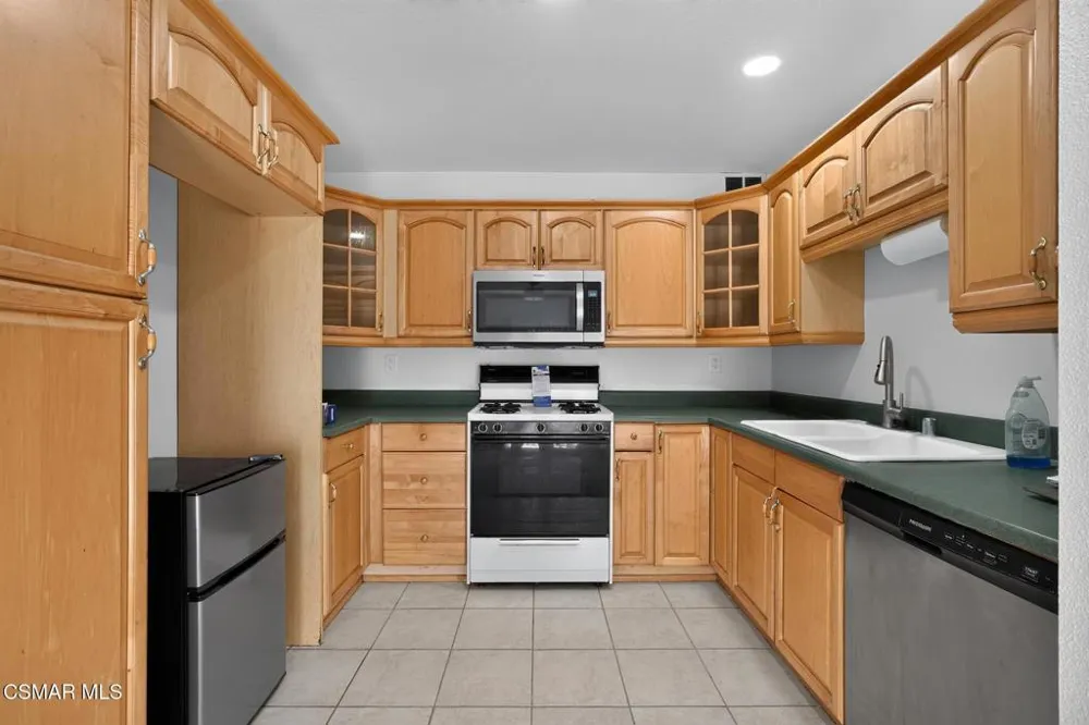 24705 Masters Cup Way Valencia, CA 91355