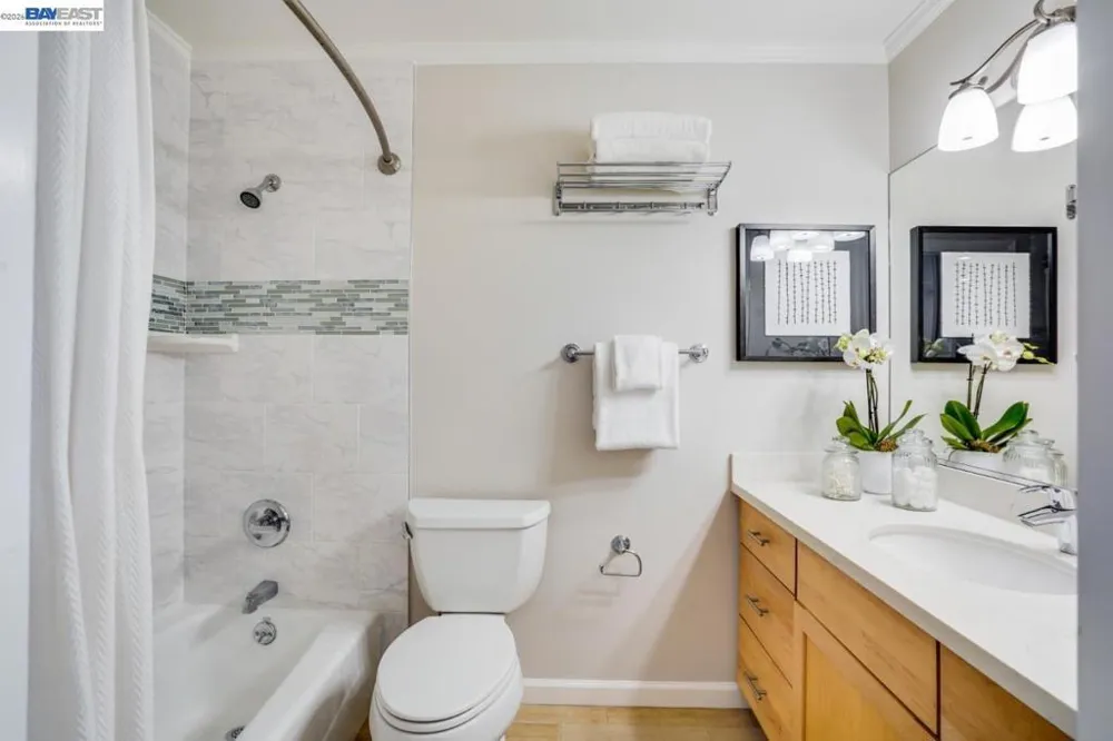 1458 Hudson Street #107 Redwood City, CA 94523