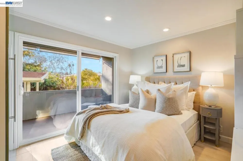 1458 Hudson Street #107 Redwood City, CA 94523