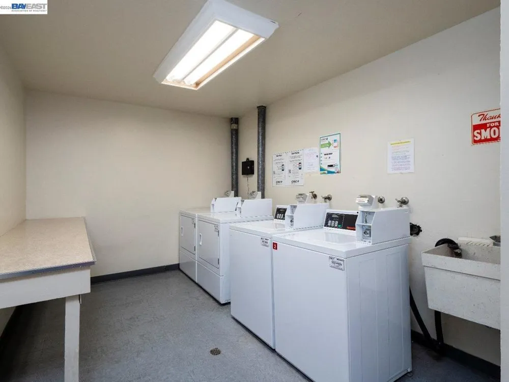 1458 Hudson Street #107 Redwood City, CA 94523