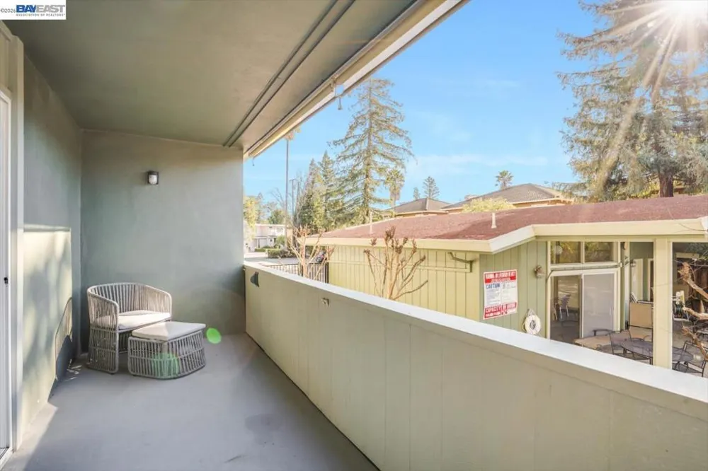 1458 Hudson Street #107 Redwood City, CA 94523