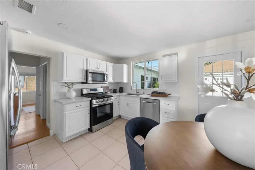 15512 Ermanita Gardena, CA 90249