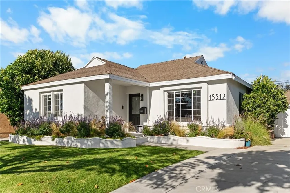 15512 Ermanita Gardena, CA 90249