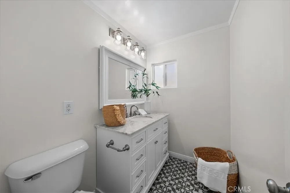 15512 Ermanita Gardena, CA 90249