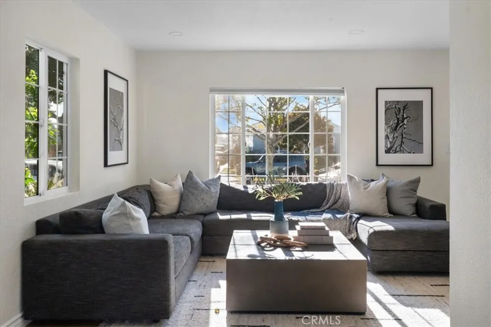 15512 Ermanita Gardena, CA 90249