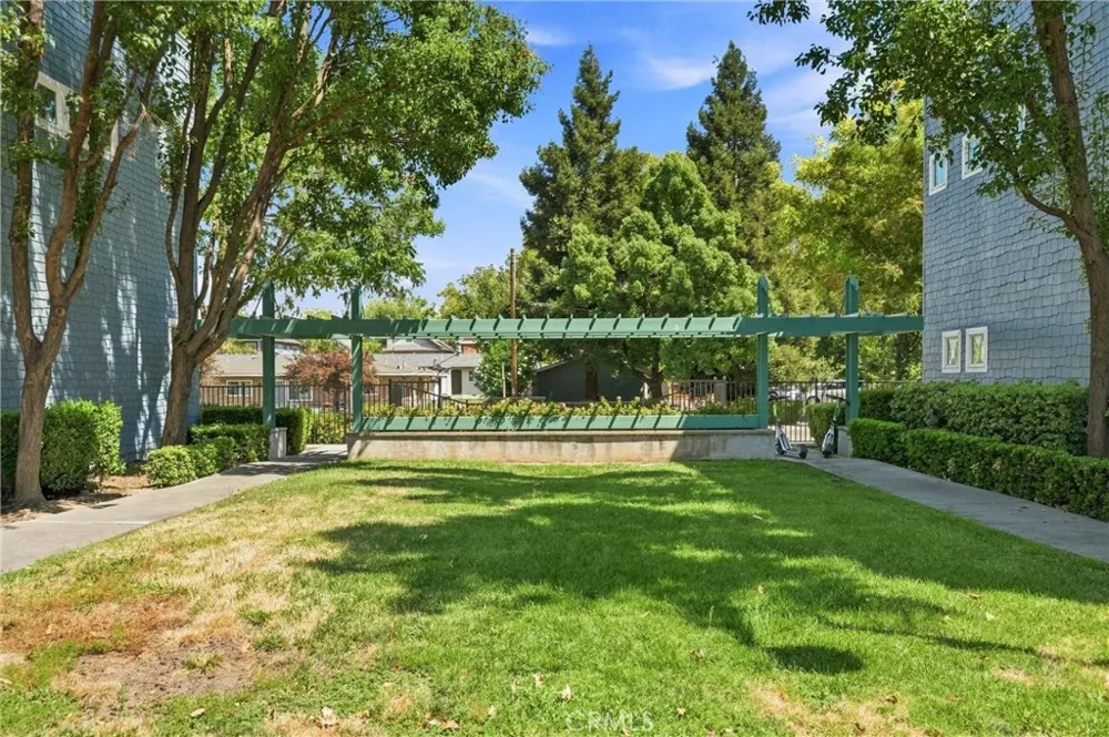 409 Harriet Lane West Sacramento, CA 95605