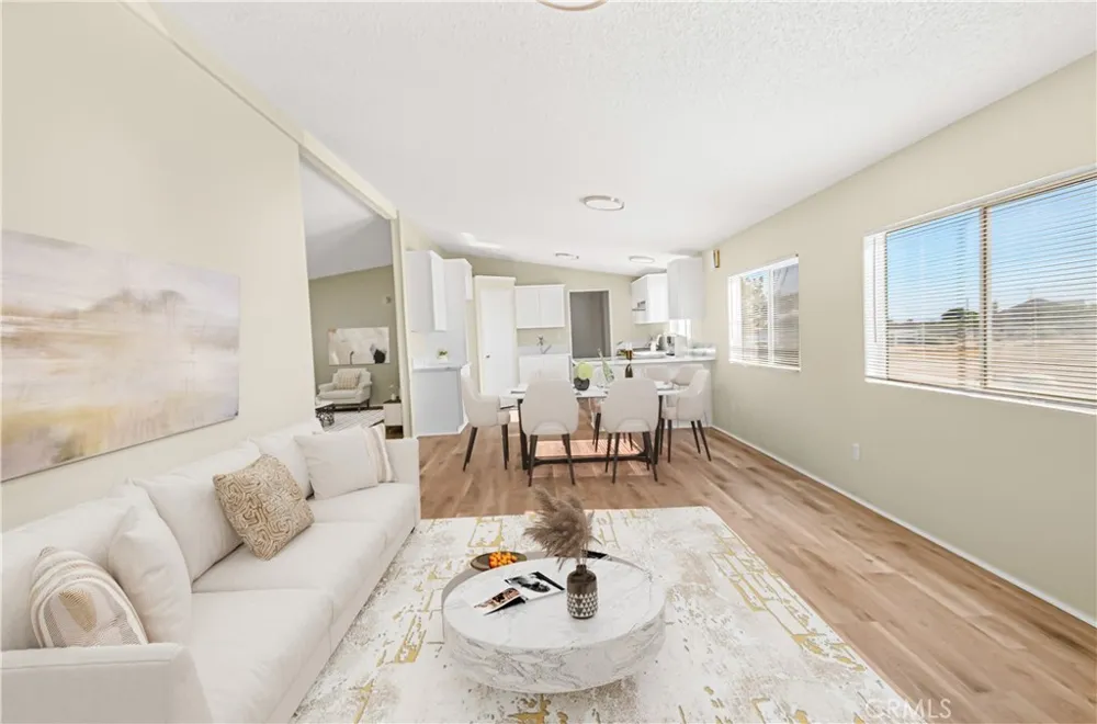 13073 Arizona Phelan, CA 92371