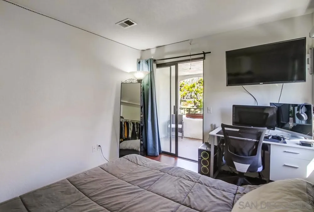 619 Maze Glen Escondido, CA 92025