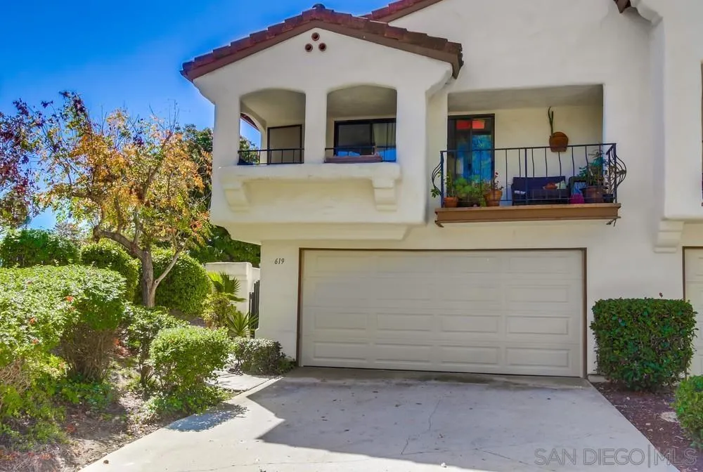 619 Maze Glen Escondido, CA 92025