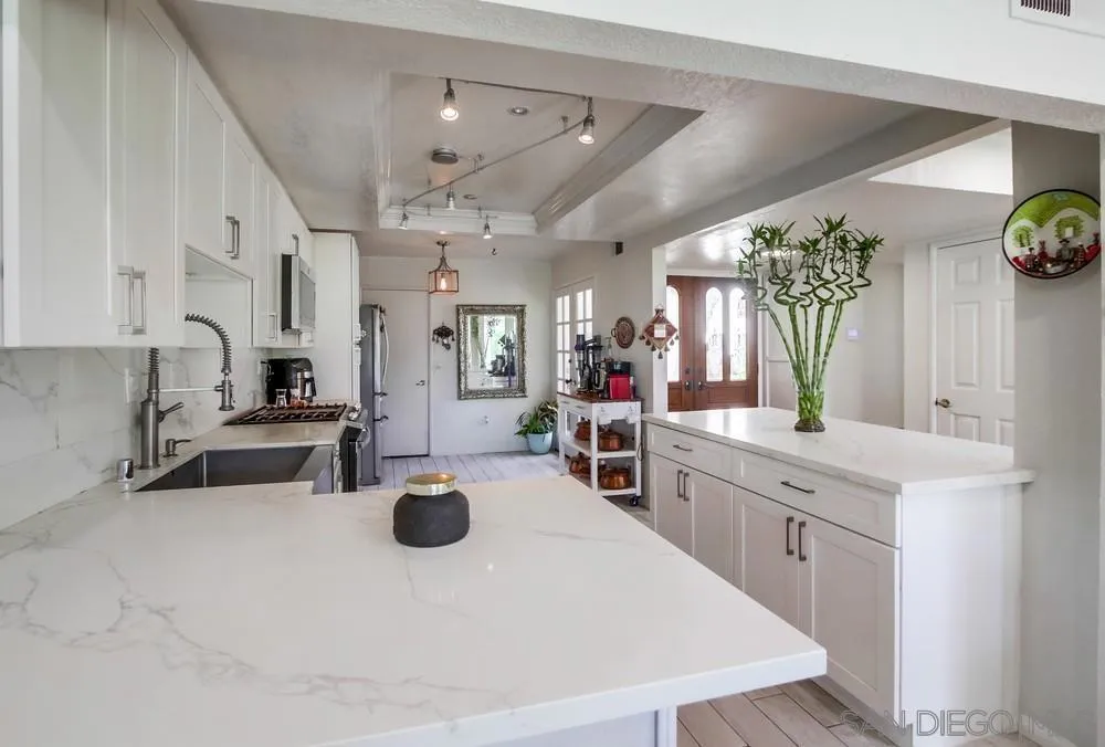 619 Maze Glen Escondido, CA 92025