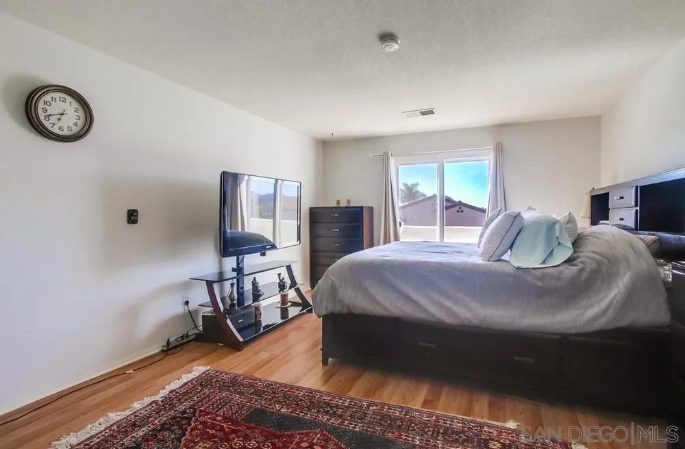 619 Maze Glen Escondido, CA 92025