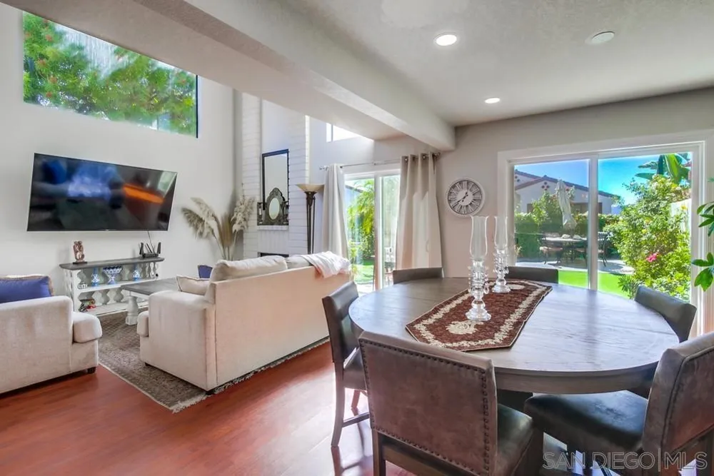 619 Maze Glen Escondido, CA 92025