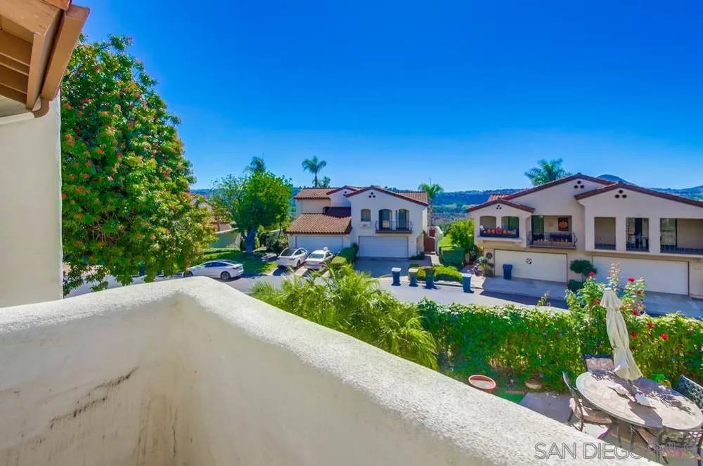 619 Maze Glen Escondido, CA 92025