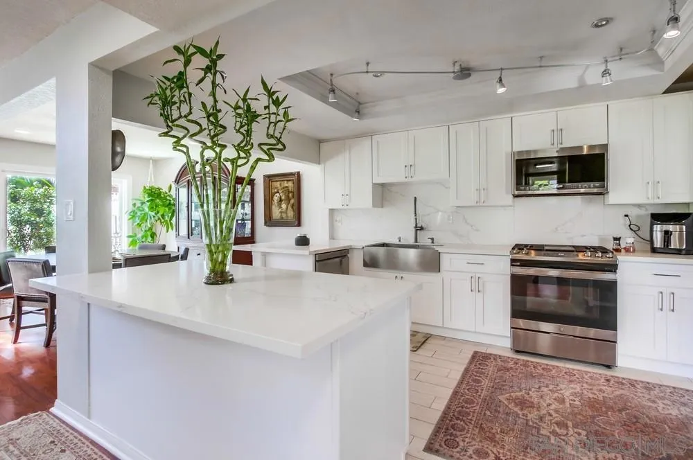 619 Maze Glen Escondido, CA 92025