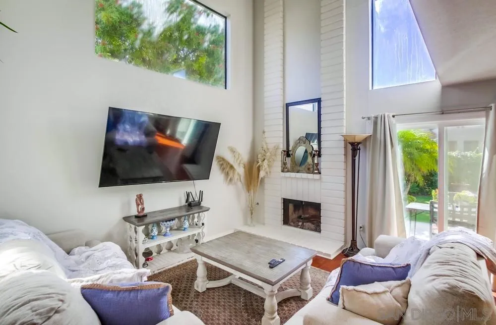 619 Maze Glen Escondido, CA 92025