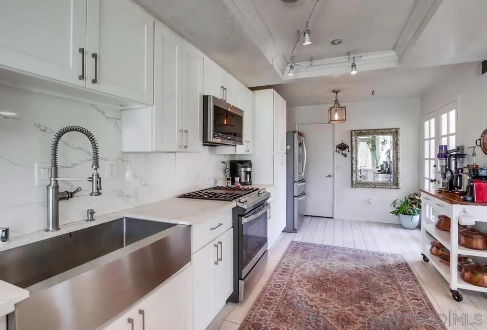 619 Maze Glen Escondido, CA 92025