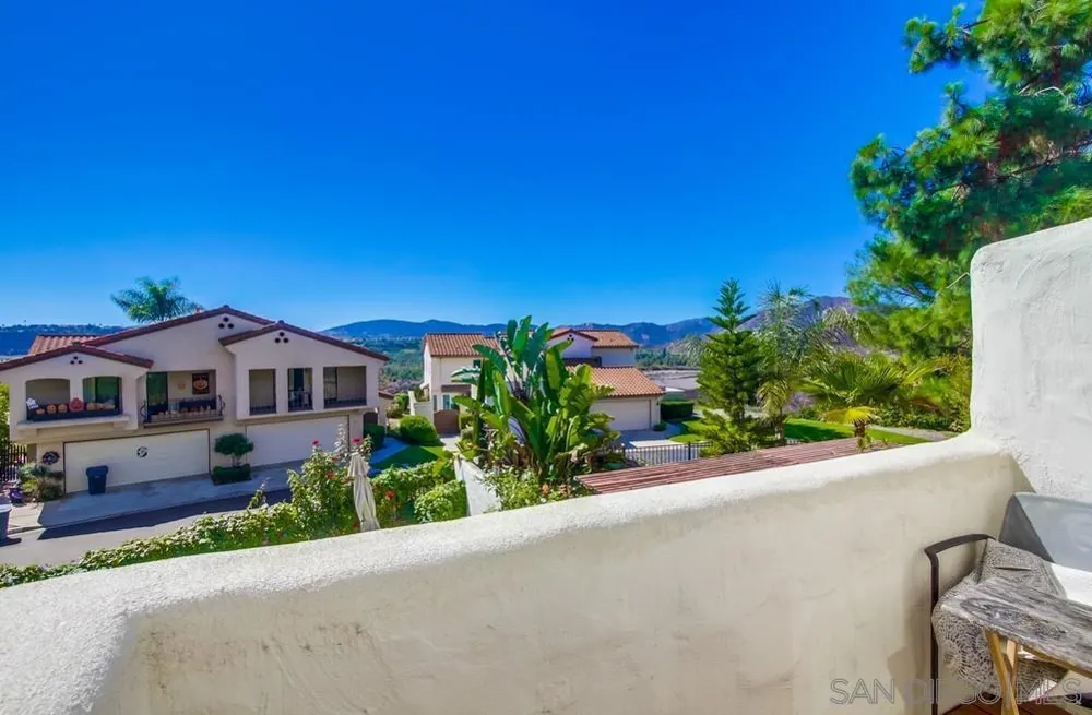 619 Maze Glen Escondido, CA 92025
