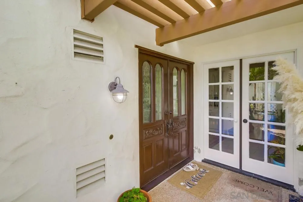 619 Maze Glen Escondido, CA 92025