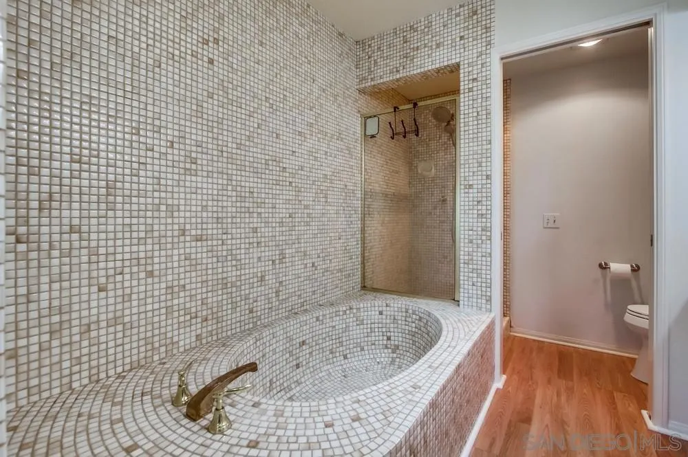 619 Maze Glen Escondido, CA 92025