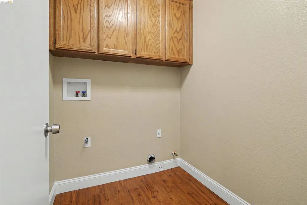 4674 La Vista Dr Oakley, CA 94561