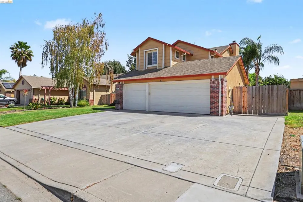 4674 La Vista Dr Oakley, CA 94561