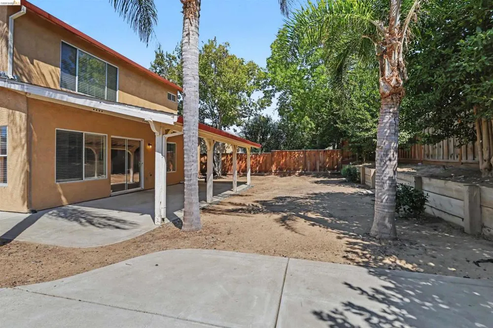 4674 La Vista Dr Oakley, CA 94561