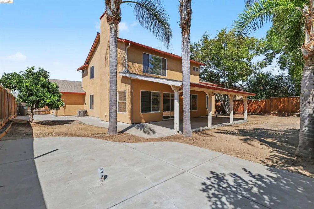 4674 La Vista Dr Oakley, CA 94561