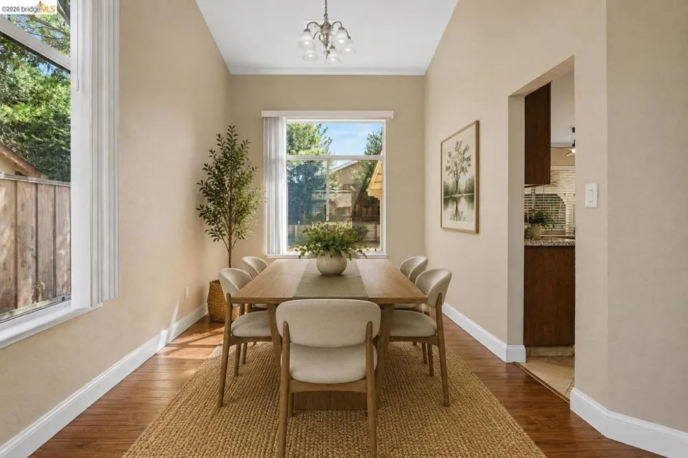 4674 La Vista Dr Oakley, CA 94561