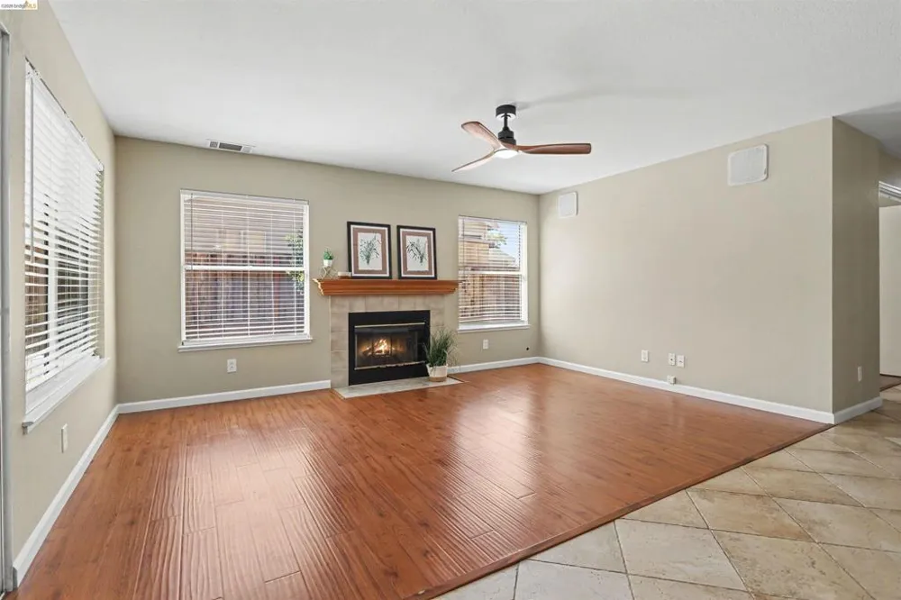 4674 La Vista Dr Oakley, CA 94561