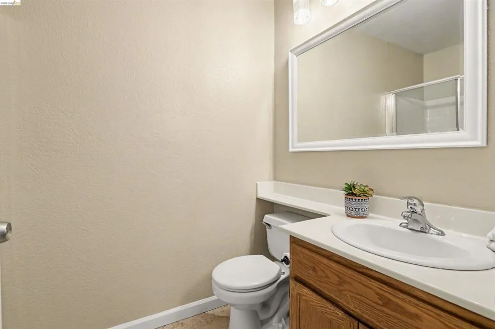 4674 La Vista Dr Oakley, CA 94561