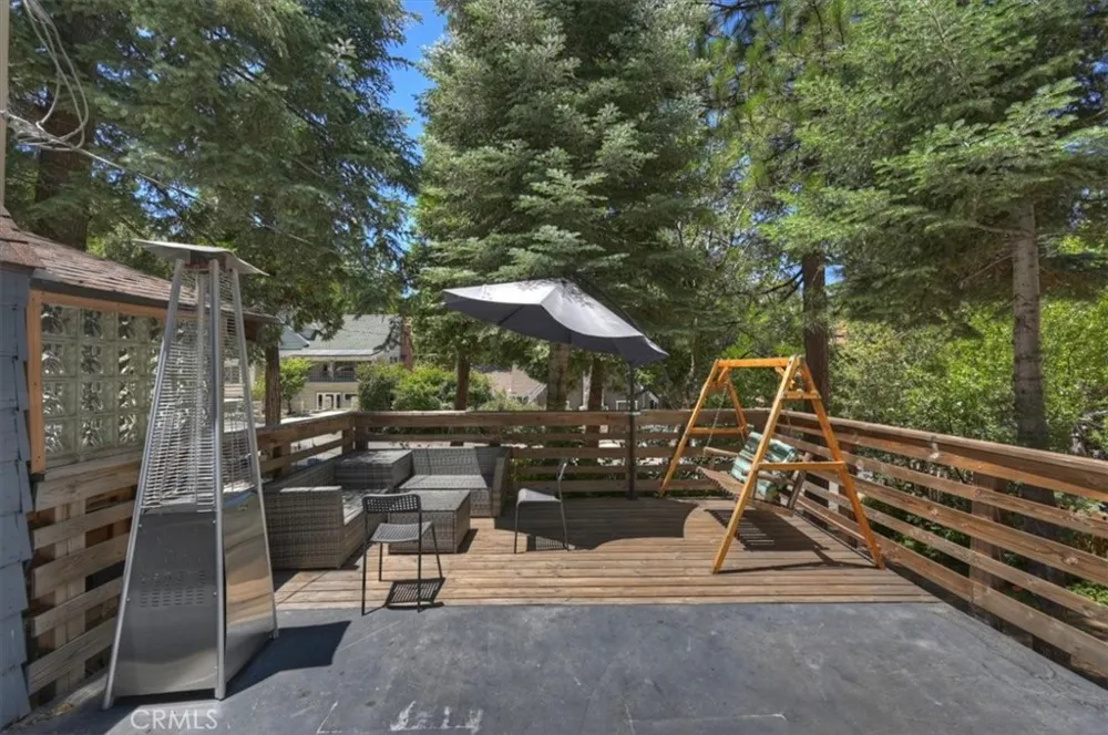 311 Hemlock Lake Arrowhead, CA 92352