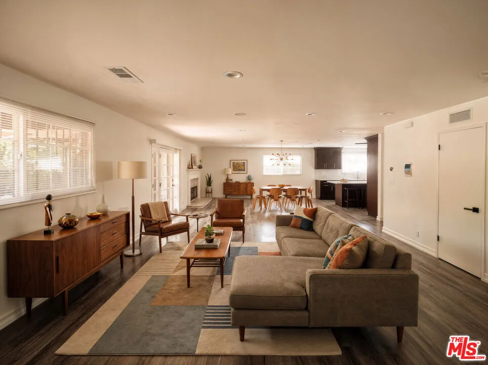 22756 Mobile Street West Hills, CA 91307