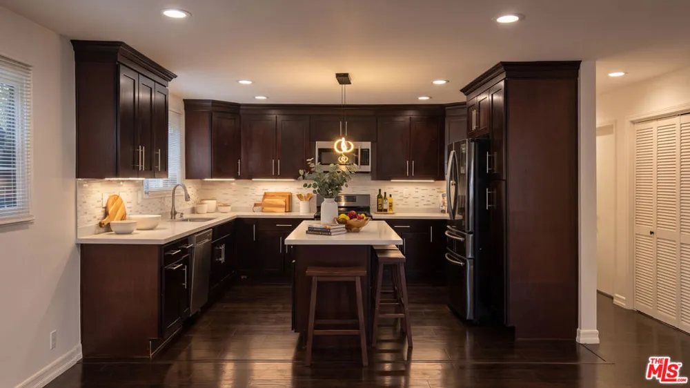 22756 Mobile Street West Hills, CA 91307