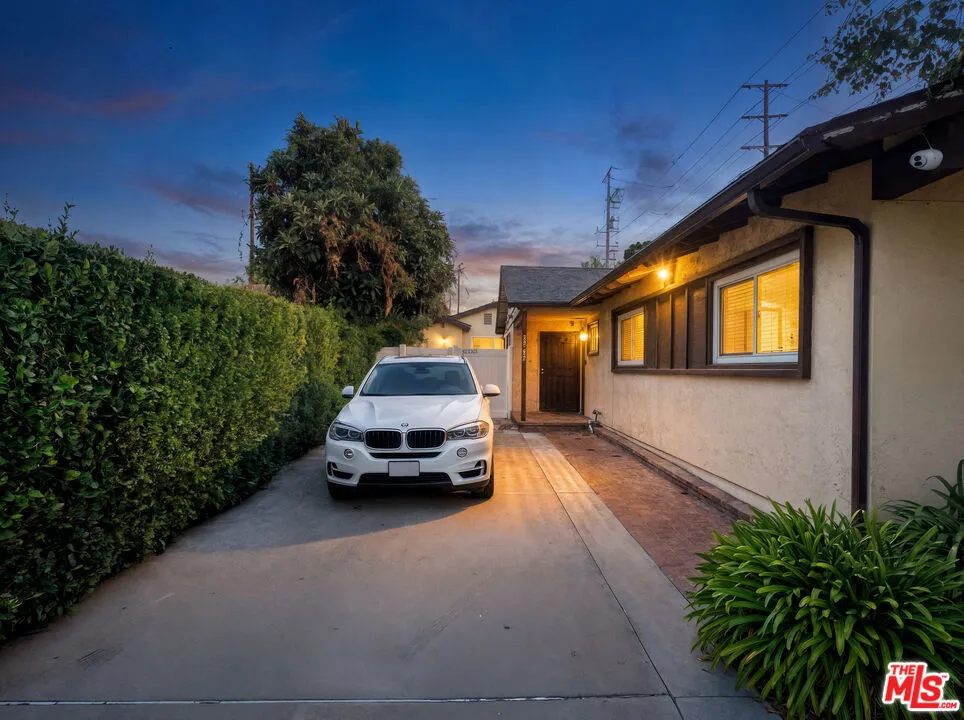 22756 Mobile Street West Hills, CA 91307
