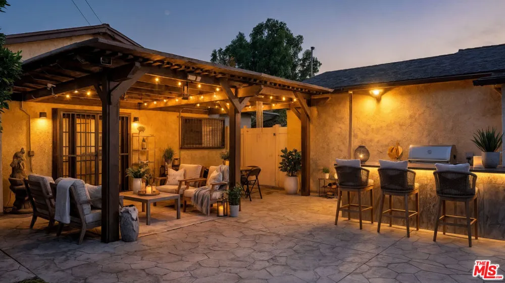 22756 Mobile Street West Hills, CA 91307