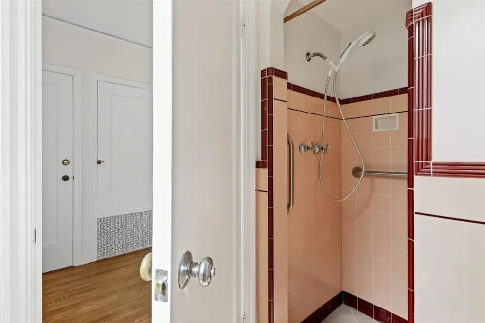 181 Dartmouth Street San Francisco, CA 94134
